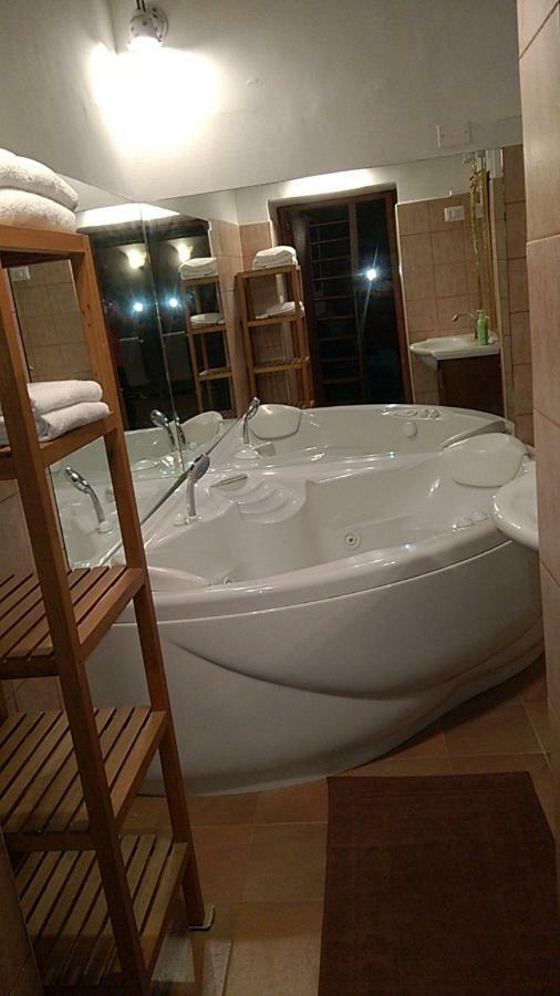 Jacuzzi Quo Vadis Apartamento Roma Exterior foto